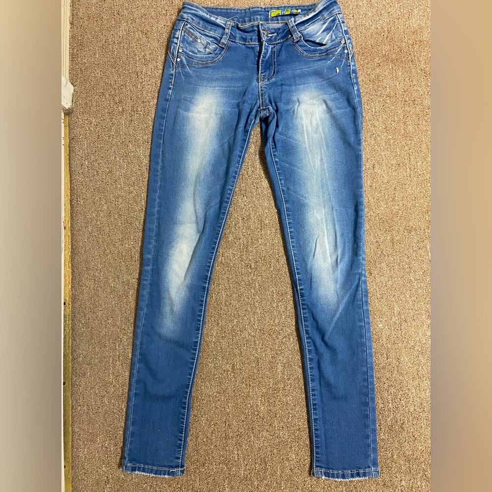 Stylish Blue Skinny Jeans for Women